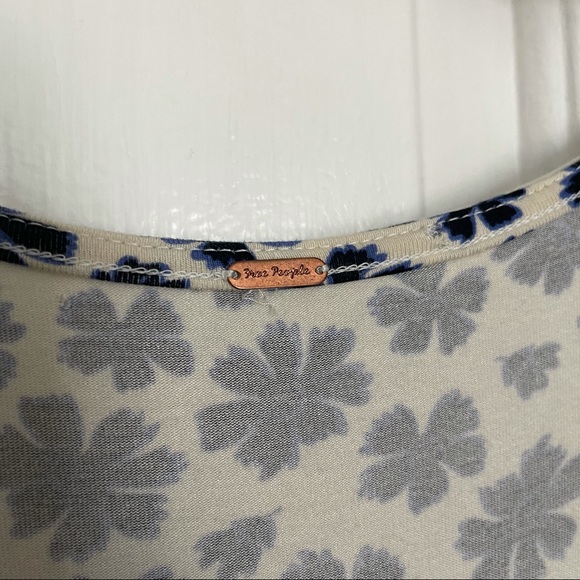 FREE PEOPLE V NECK TIE WAIST FLORAL WRAP DRESS - Picture 2 of 8